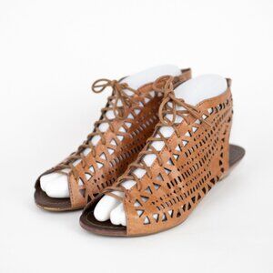 Steve Madden Gradi Brown Laser Cut Lace-Up Wedge Sandals - Size 6.5